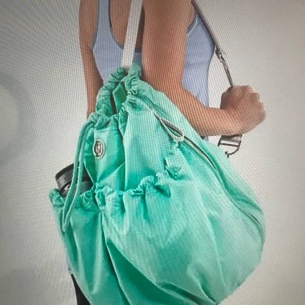 Lululemon bliss bag